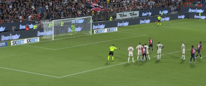 诺坎普新王？17岁的亚马尔和梅西谁更强？