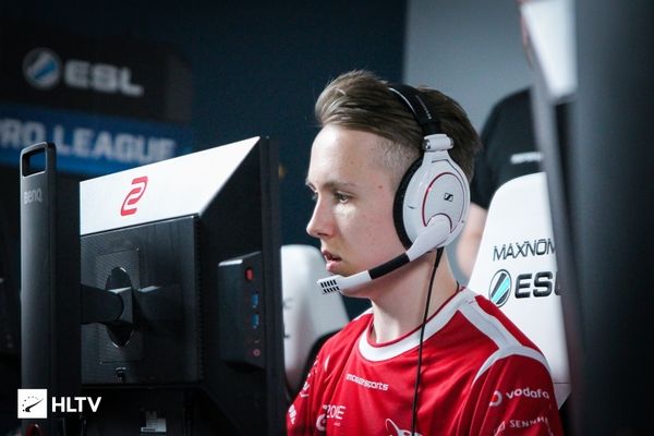 外媒统计2022年最火电竞赛事TOP10：S12断崖式领先